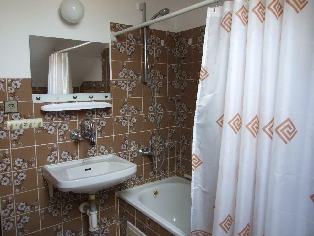 Apartament Dolní Bukovsko 外观 照片
